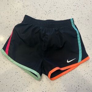 Nike athletic short 3T